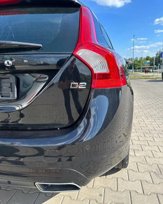 Volvo V60 cena 56900 przebieg: 107000, rok produkcji 2018 z Wysokie Mazowieckie małe 596